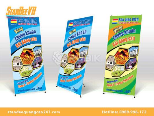 Kích thước standee 1m8 được ưa chuộng hiện nay