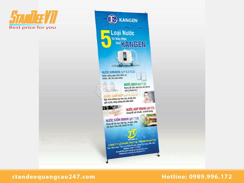 lam-standee-theo-yeu-cau