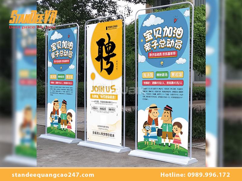 mau-standee-ngoai-troi-dep-1-1