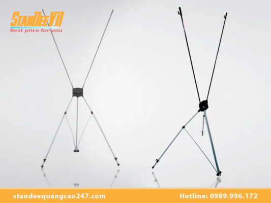 Giá chân standee bao nhiêu?