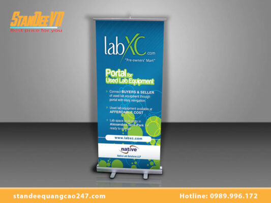 Giá standee cuốn nhôm